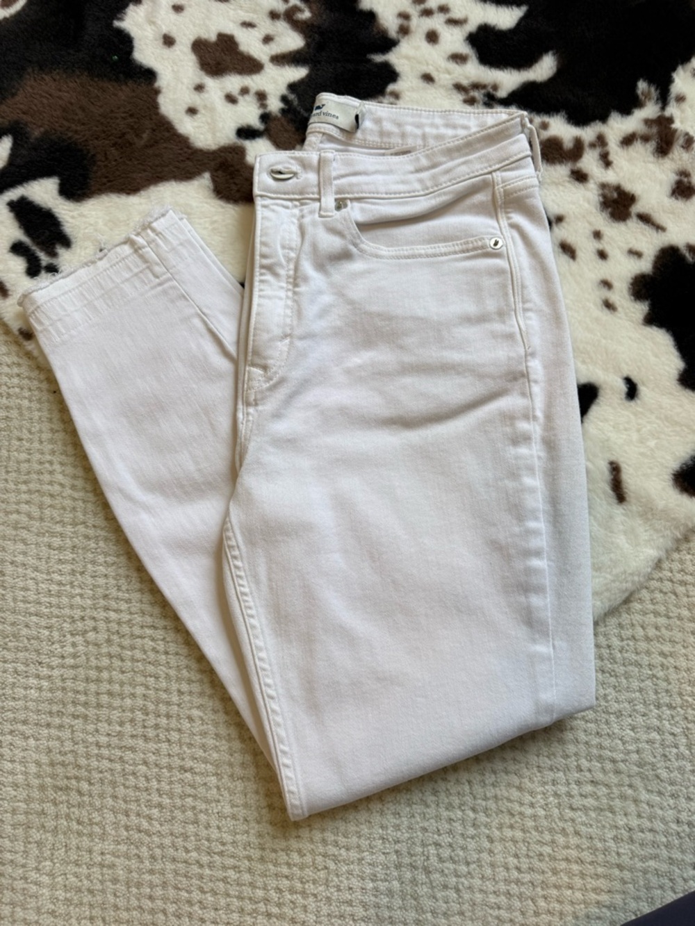 Vineyard Vine Women's Slim Straight Jeans